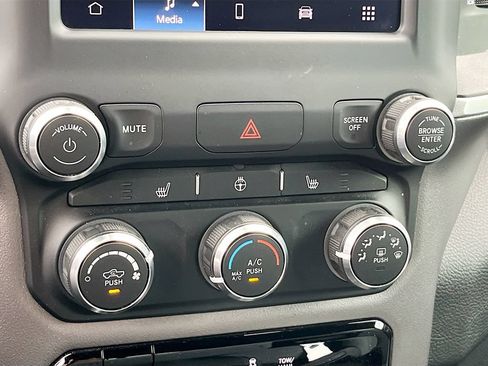 Used 2023 RAM 1500 Big Horn AWD/4WD image 15