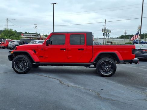 Used 2025 Jeep Gladiator Willys image 22