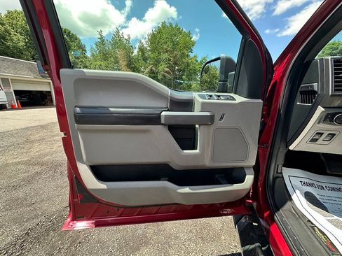 Used 2018 Ford F150 XLT w/ Equipment Group 302A Luxury AWD/4WD image 12