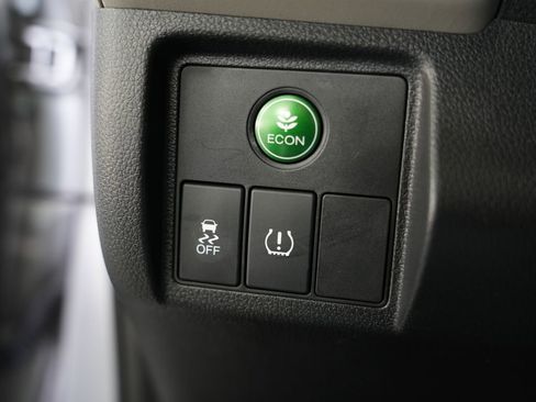 Used 2018 Honda HR-V LX image 39