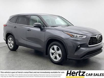 Used 2025 Toyota Highlander LE