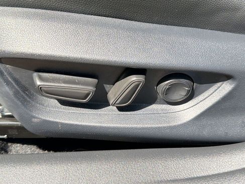 Used 2026 Toyota Camry SE w/ Convenience Package image 13