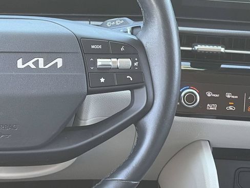 Certified 2026 Kia Sportage EX w/ EX Panorama Roof Package FWD image 23