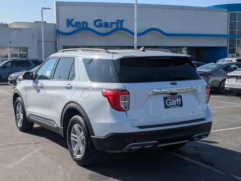 Used 2024 Ford Explorer XLT w/ Equipment Group 202A image 8