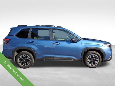 Used 2025 Subaru Forester Premium AWD/4WD image 7