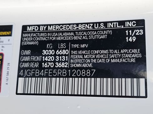 Used 2024 Mercedes-Benz GLE 350 4MATIC image 32