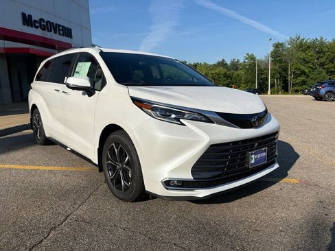 New 2026 Toyota Sienna Platinum AWD/4WD image 7