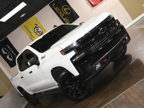 Used 2021 Chevrolet Silverado 1500 LT Trail Boss w/ Convenience Package II image 77