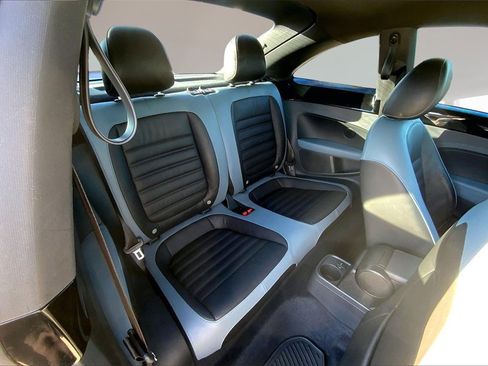 Used 2014 Volkswagen Beetle R-Line image 25