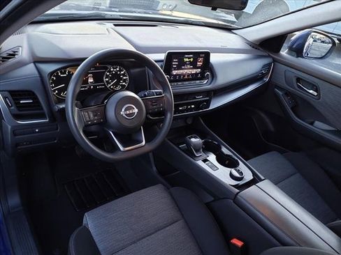 Used 2023 Nissan Rogue SV image 19