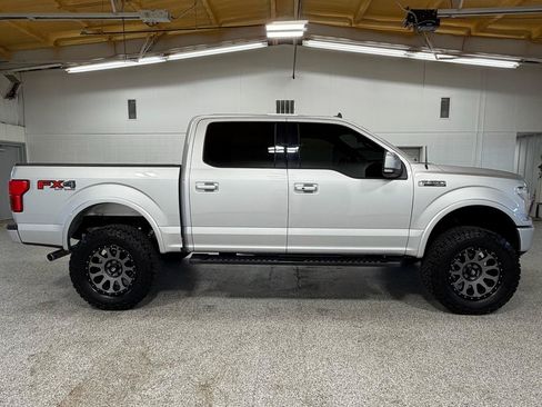 Used 2019 Ford F150 Lariat w/ Equipment Group 502A Luxury AWD/4WD image 5