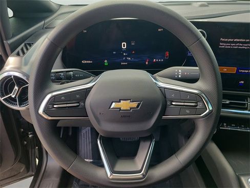 New 2026 Chevrolet Equinox EV LT image 19