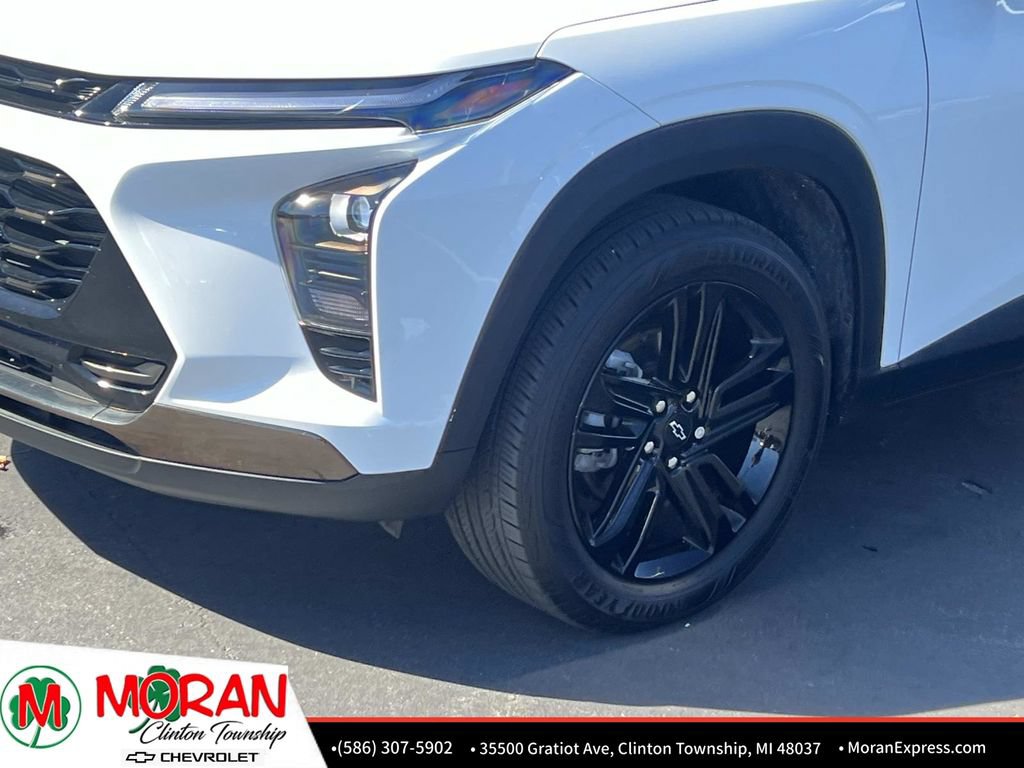 Certified 2025 Chevrolet Trax ACTIV w/ Driver Confidence Package FWD image 9
