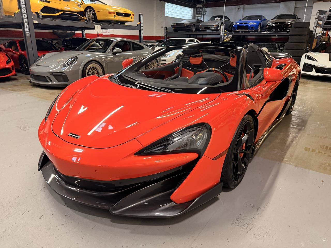 Used 2020 McLaren 600LT Spider RWD image 11