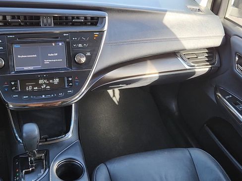 Used 2016 Toyota Avalon Limited image 6