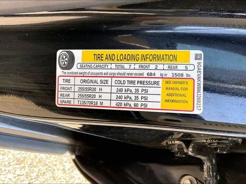 Used 2021 Buick Enclave Essence w/ Sound and Sites Package AWD/4WD image 36