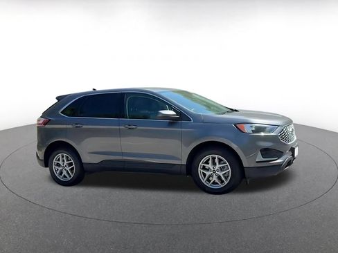 Used 2024 Ford Edge SEL AWD/4WD image 2