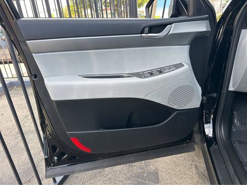 Used 2023 Hyundai Palisade SEL w/ Cargo Package image 15