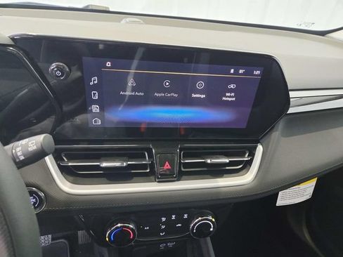 New 2026 Chevrolet TrailBlazer LT w/ Driver Confidence Package FWD image 16