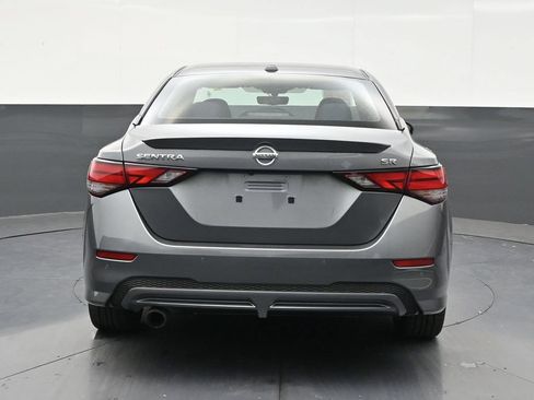 Used 2022 Nissan Sentra SR w/ Electronics Package FWD image 4