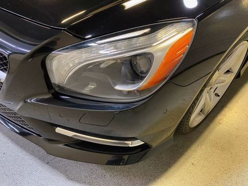 Used 2013 Mercedes-Benz SL 550 w/ Premium Pkg image 23