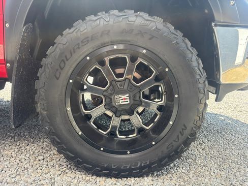 Used 2016 RAM 1500 ST w/ SXT Appearance Group AWD/4WD image 8