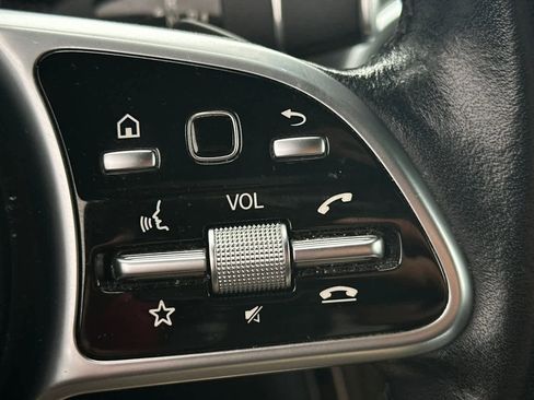 Used 2020 Mercedes-Benz GLC 300 4MATIC image 30