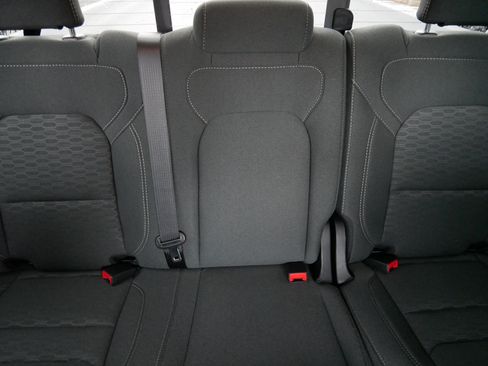 Used 2025 RAM 1500 Big Horn AWD/4WD image 13