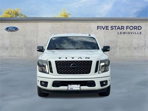 Used 2019 Nissan Titan SV w/ SV Convenience Package AWD/4WD image 8