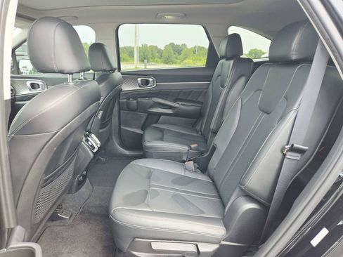 Used 2022 Kia Sorento SX FWD image 14
