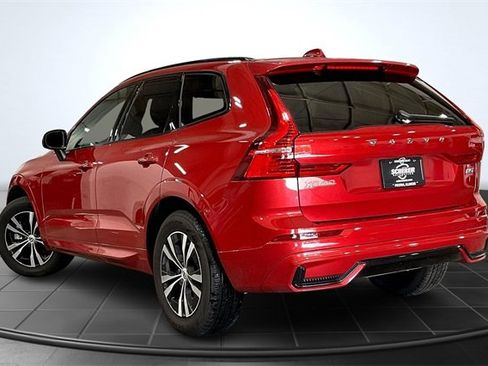 Certified 2024 Volvo XC60 B5 Core image 13