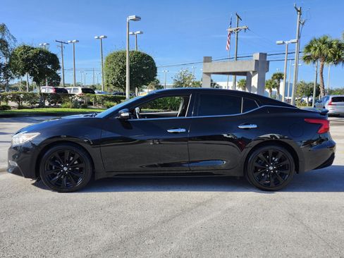 Used 2017 Nissan Maxima SR w/ Midnight Edition image 9