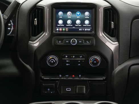 Used 2019 Chevrolet Silverado 1500 Custom Trail Boss w/ Custom Convenience Package AWD/4WD image 16