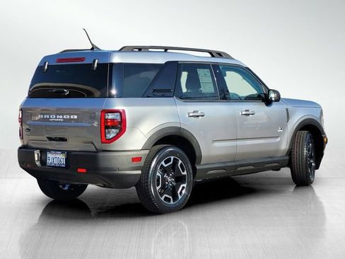 Certified 2023 Ford Bronco Sport Outer Banks w/ Tech Package image 4