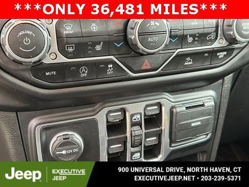 Certified 2022 Jeep Gladiator Willys image 18