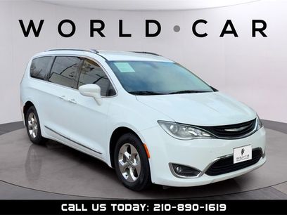 Used 2018 Chrysler Pacifica Touring-L