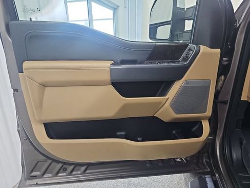 Used 2023 Ford F250 Lariat w/ Chrome Package AWD/4WD image 10