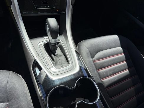 Used 2015 Ford Fusion SE FWD image 23