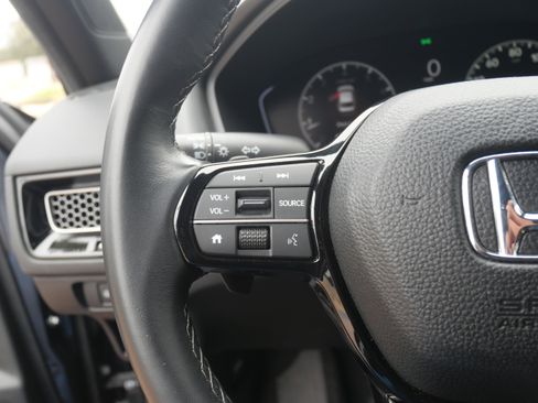 Used 2025 Honda Civic Sport image 11