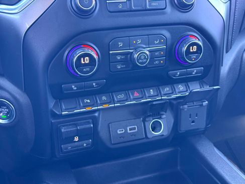 Used 2020 Chevrolet Silverado 1500 LT Trail Boss image 26