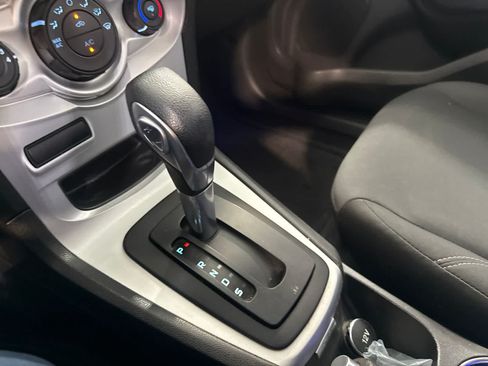 Used 2016 Ford Fiesta SE FWD image 29