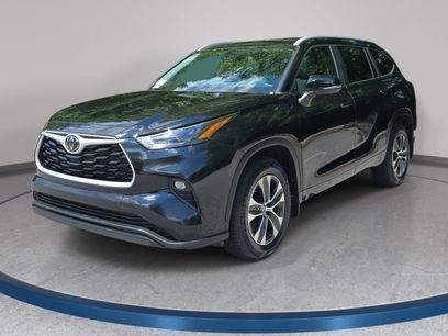 Used 2024 Toyota Highlander XLE