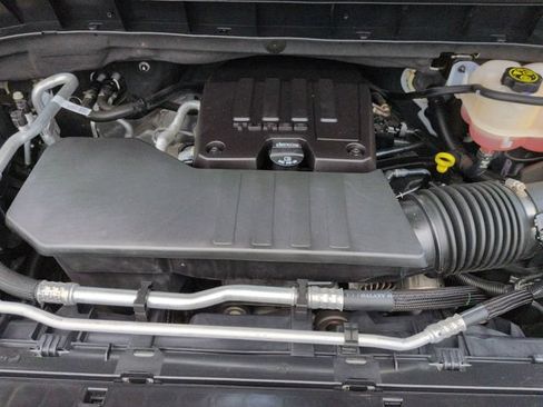 Used 2023 Chevrolet Silverado 1500 LT AWD/4WD image 32