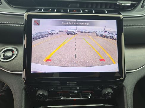 New 2025 Jeep Grand Cherokee L Limited w/ Trailer Tow Package image 13