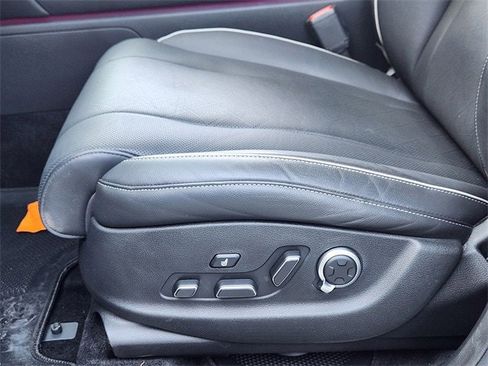 Used 2025 Genesis GV80 2.5T Prestige image 19