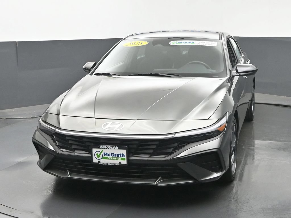 Used 2025 Hyundai Elantra Sport w/ Cargo Package FWD image 19