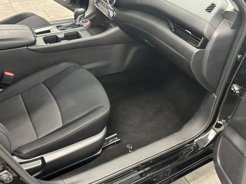 Used 2024 Nissan Sentra SV FWD image 33