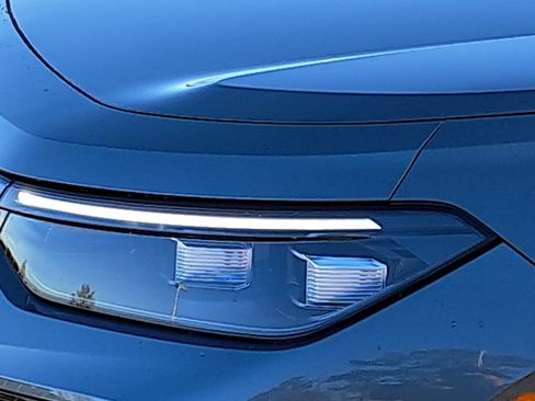 New 2026 Volkswagen Tiguan SE R-Line AWD/4WD image 29