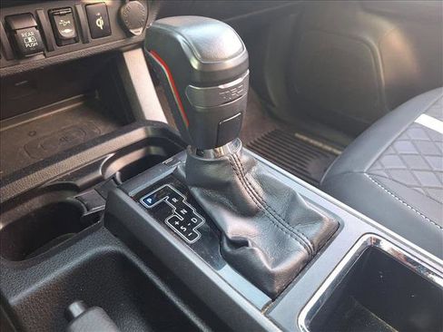 Used 2019 Toyota Tacoma TRD Sport image 14