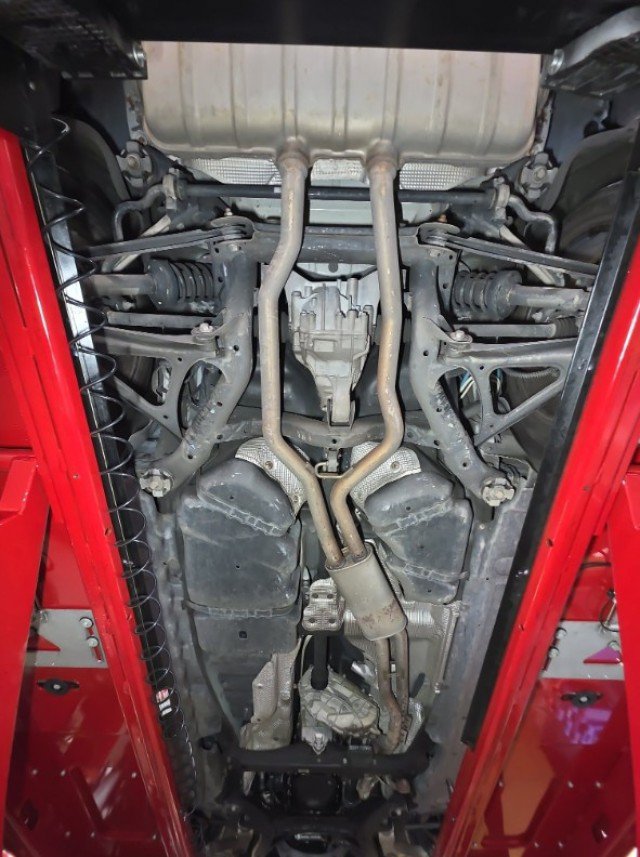 Used 2011 Porsche Cayenne AWD/4WD image 68